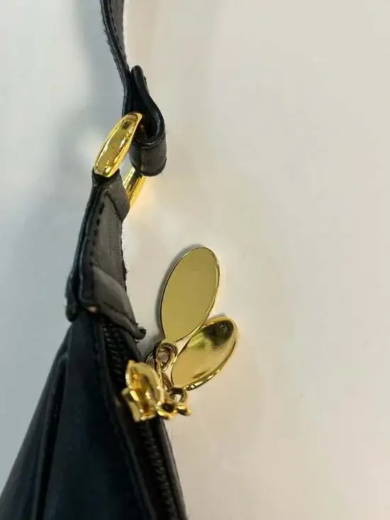 Vintage Etienne Aigner Black Genuine Leather Shoulder Bag with Gold Hardware - Picture 3 of 9